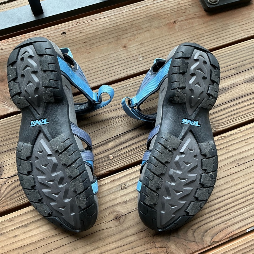 Teva - Picture 2 of 4